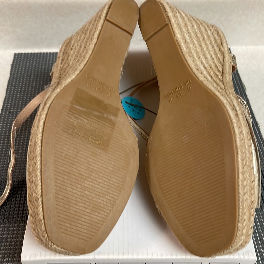 NEW SANDALS! - Picture 4 of 4